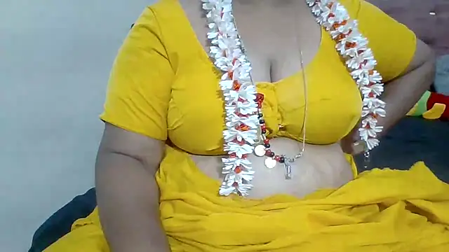 Snapshot of archanatelugu9 chatting on 16, 3, 2026 archanatelugu9 online show from 16, 3, 2026