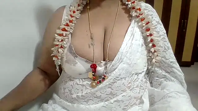 Snapshot of archanatelugu9 chatting on 28, 5, 2026 archanatelugu9 online show from 28, 5, 2026