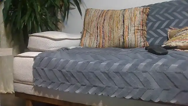 reslerkek31 online show from 14, 12, 2025