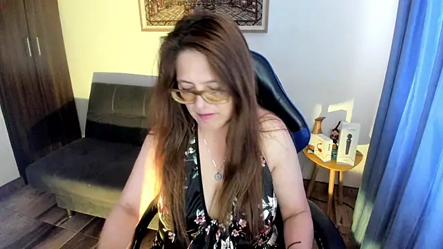 Ivette Shaira online show from 13, 4, 2026