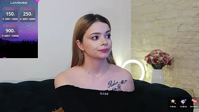 Snapshot of Kailynn_Moenn chatting on 10, 12, 2024 Kailynn Moenn online show from 10, 12, 2024