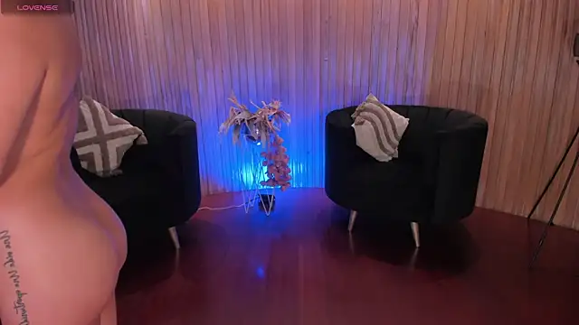 BiancaPierce online show from 4, 12, 2025