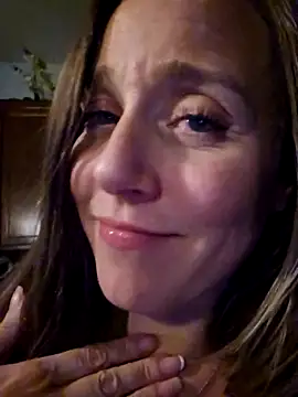 Snapshot of SkyelarSommer chatting on 22, 3, 2026 SkyelarSommer online show from 22, 3, 2026