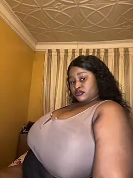 Snapshot of KnockoutBestie chatting on 16, 4, 2026 KnockoutBestie online show from 16, 4, 2026