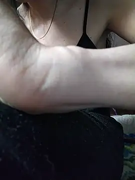 LissaThompsom online show from 30, 11, 2025