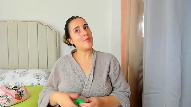 Snapshot of Hanna86 chatting on 28, 3, 2026 Hanna86 online show from 28, 3, 2026