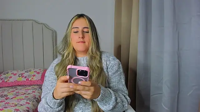 Snapshot of Hanna86 chatting on 14, 4, 2026 Hanna86 online show from 14, 4, 2026