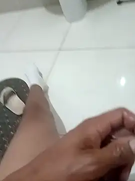 Snapshot of PhillipStout chatting on 24, 11, 2025 PhillipStout online show from 24, 11, 2025