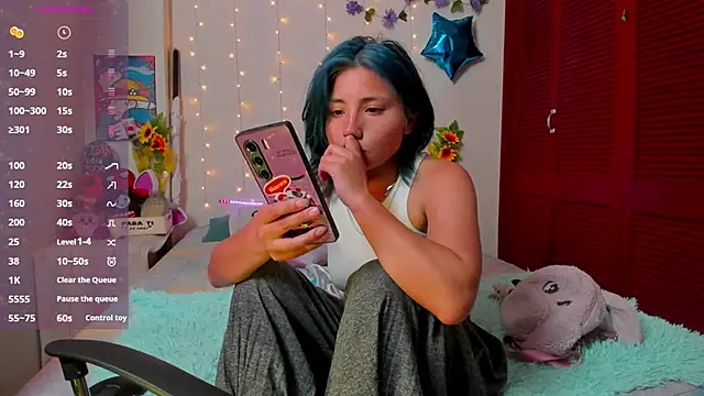 Snapshot of akai_krazna chatting on 17, 4, 2026 akai krazna online show from 17, 4, 2026