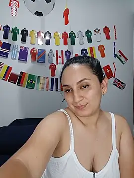 Snapshot of Angeelus2 chatting on 20, 6, 2026 Angeelus2 online show from 20, 6, 2026