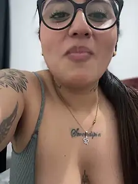 Snapshot of croftsmila chatting on 4, 3, 2025 croftsmila online show from 4, 3, 2025