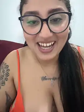 Snapshot of croftsmila chatting on 5, 3, 2025 croftsmila online show from 5, 3, 2025