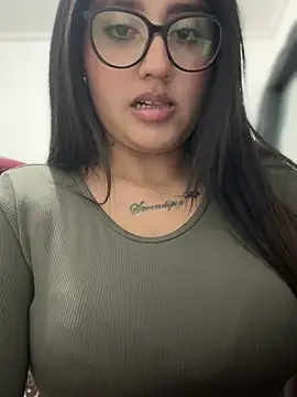 Snapshot of croftsmila chatting on 18, 3, 2025 croftsmila online show from 18, 3, 2025