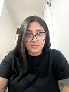 Snapshot of croftsmila chatting on 7, 10, 2025 croftsmila online show from 7, 10, 2025