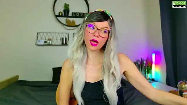 Snapshot of Kittychatte chatting on 7, 12, 2024 Kittychatte online show from 7, 12, 2024