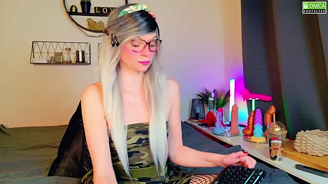 Snapshot of Kittychatte chatting on 16, 3, 2025 Kittychatte online show from 16, 3, 2025