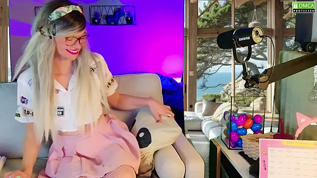 Snapshot of Kittychatte chatting on 5, 10, 2025 Kittychatte online show from 5, 10, 2025