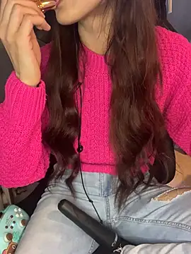 LaPetitechienne1 online show from 17, 1, 2025