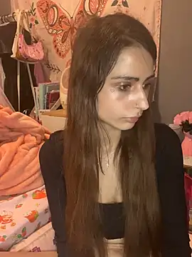 LaPetitechienne1 online show from 20, 2, 2025