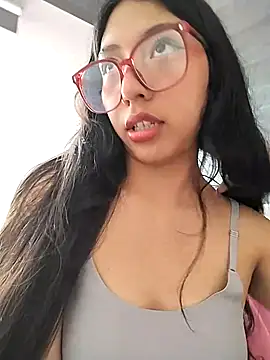 Snapshot of Umaru_uwu chatting on 19, 4, 2026 Umaru uwu online show from 19, 4, 2026