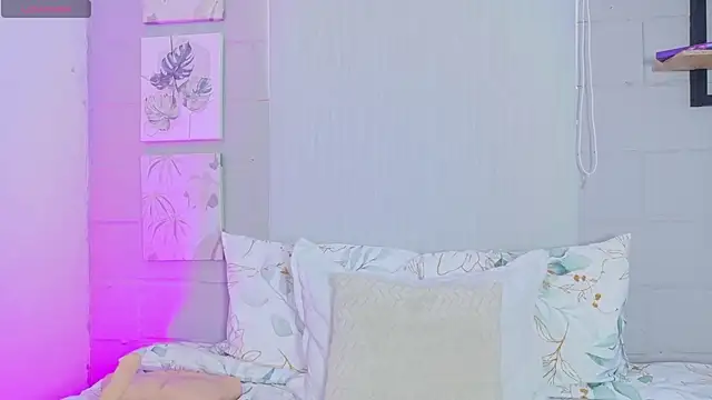 Snapshot of Madiison_Cooper chatting on 9, 3, 2026 Madiison Cooper online show from 9, 3, 2026