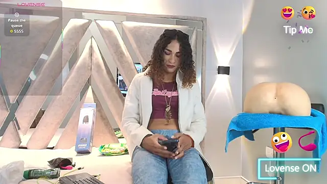 StefanyMiler online show from 18, 10, 2025