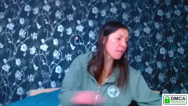 Snapshot of Sophi_Cute chatting on 29, 4, 2026 Sophi Cute online show from 29, 4, 2026