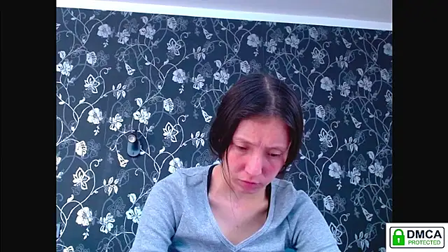 Snapshot of Sophi_Cute chatting on 1, 5, 2026 Sophi Cute online show from 1, 5, 2026