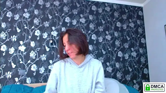 Snapshot of Sophi_Cute chatting on 14, 5, 2026 Sophi Cute online show from 14, 5, 2026