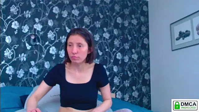 Snapshot of Sophi_Cute chatting on 25, 5, 2026 Sophi Cute online show from 25, 5, 2026