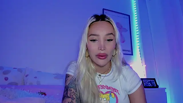  viioletweekend  online show from 12, 3, 2025