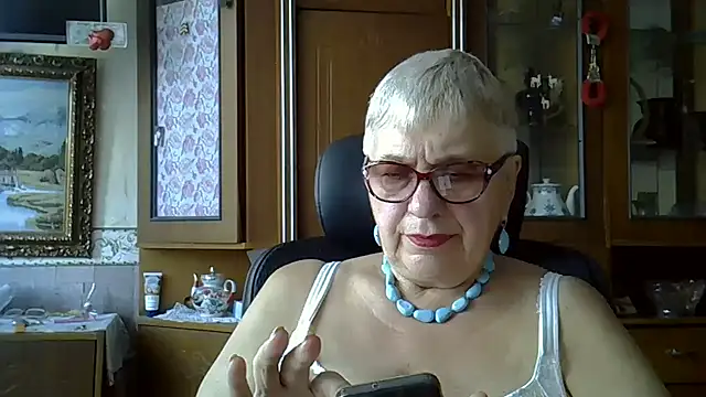 SweetCherry27 online show from 11, 9, 2025