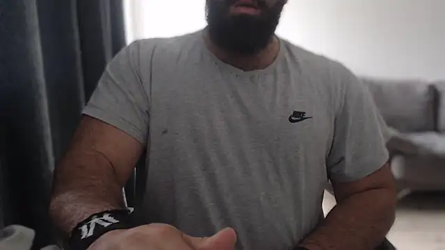 hugemachohandsome online show from 11, 9, 2025