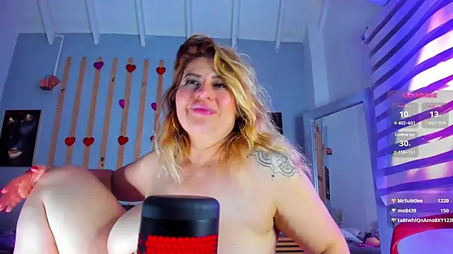 Snapshot of Miss_Pawi chatting on 19, 2, 2025 Miss Pawi online show from 19, 2, 2025