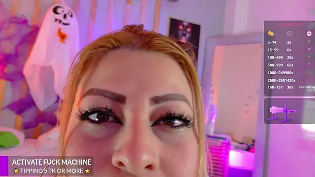 Snapshot of Miss_Pawi chatting on 27, 10, 2025 Miss Pawi online show from 27, 10, 2025