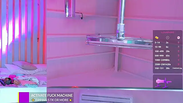 Snapshot of Miss_Pawi chatting on 8, 11, 2025 Miss Pawi online show from 8, 11, 2025