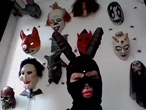 Snapshot of FeticheMacabre chatting on 11, 12, 2024 FeticheMacabre online show from 11, 12, 2024