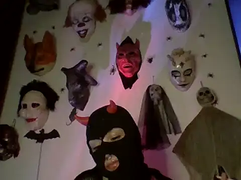 Snapshot of FeticheMacabre chatting on 23, 3, 2025 FeticheMacabre online show from 23, 3, 2025