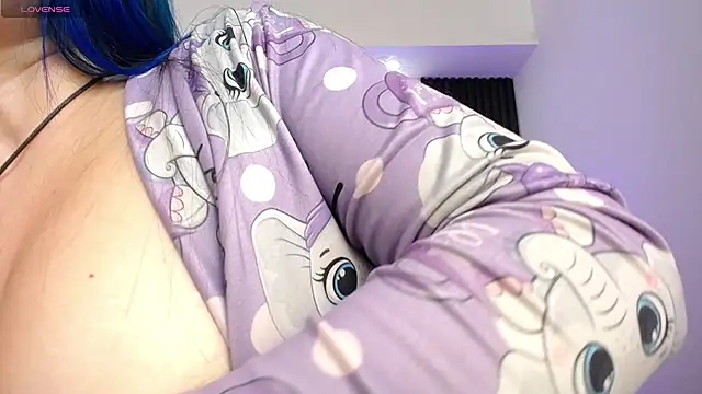 alicia moom online show from 18, 1, 2025