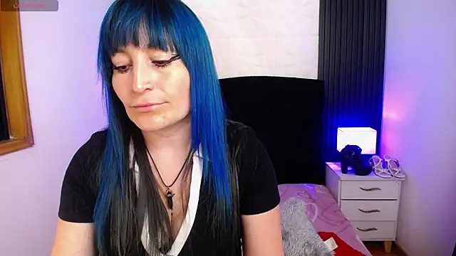 alicia moom online show from 21, 1, 2025