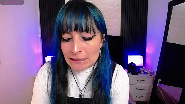 alicia moom online show from 31, 1, 2025