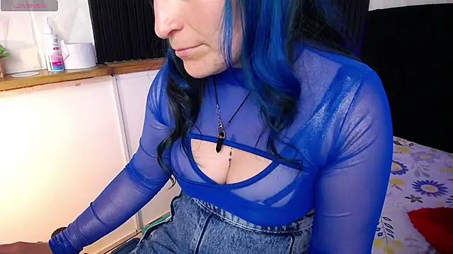 alicia moom online show from 18, 2, 2025