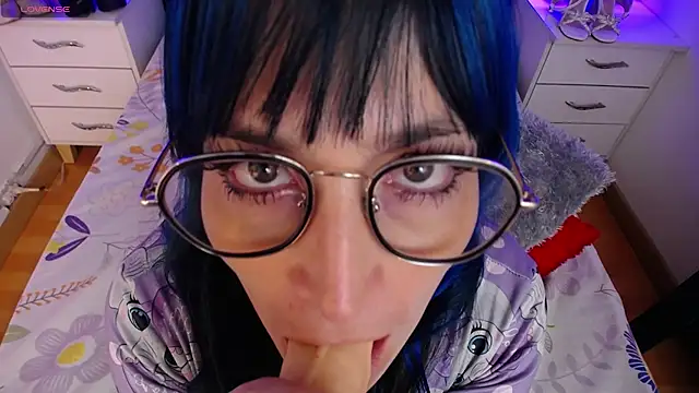 alicia moom online show from 22, 2, 2025