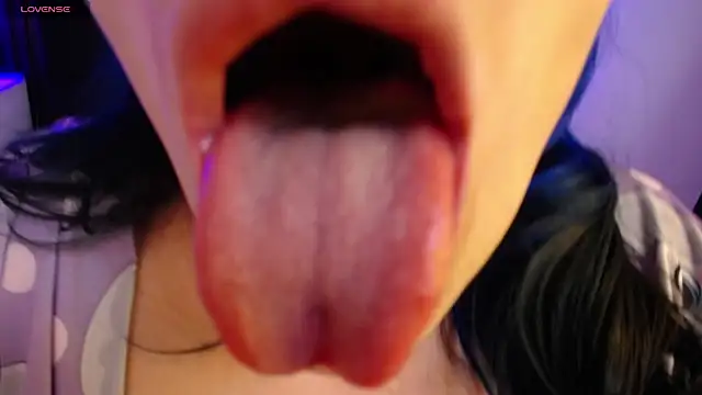 alicia moom online show from 23, 2, 2025