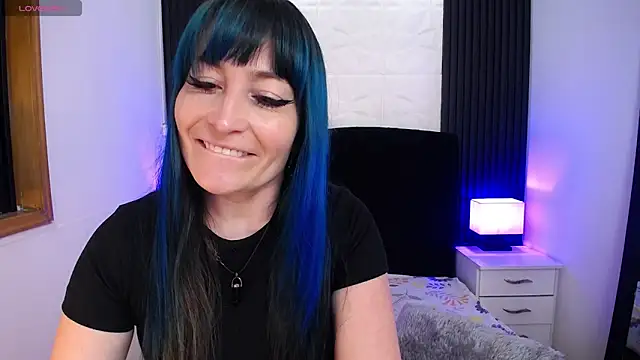 alicia moom online show from 17, 3, 2025