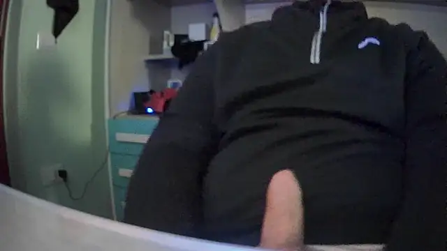 michele1500 online show from 4, 12, 2025