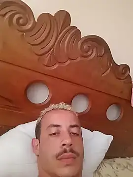 Snapshot of MachoScorpionCaralho chatting on 5, 2, 2025 MachoScorpionCaralho online show from 5, 2, 2025