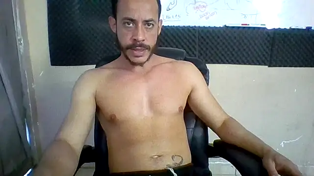 Snapshot of MachoScorpionCaralho chatting on 11, 9, 2025 MachoScorpionCaralho online show from 11, 9, 2025