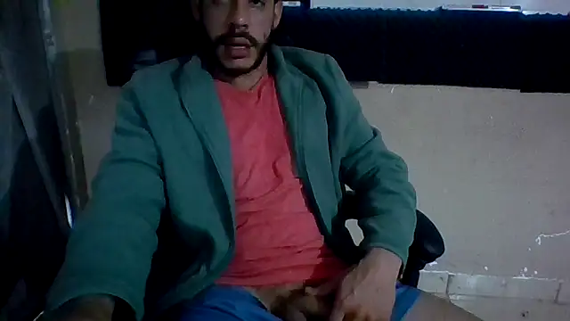 Snapshot of MachoScorpionCaralho chatting on 14, 9, 2025 MachoScorpionCaralho online show from 14, 9, 2025