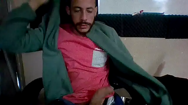 Snapshot of MachoScorpionCaralho chatting on 24, 9, 2025 MachoScorpionCaralho online show from 24, 9, 2025